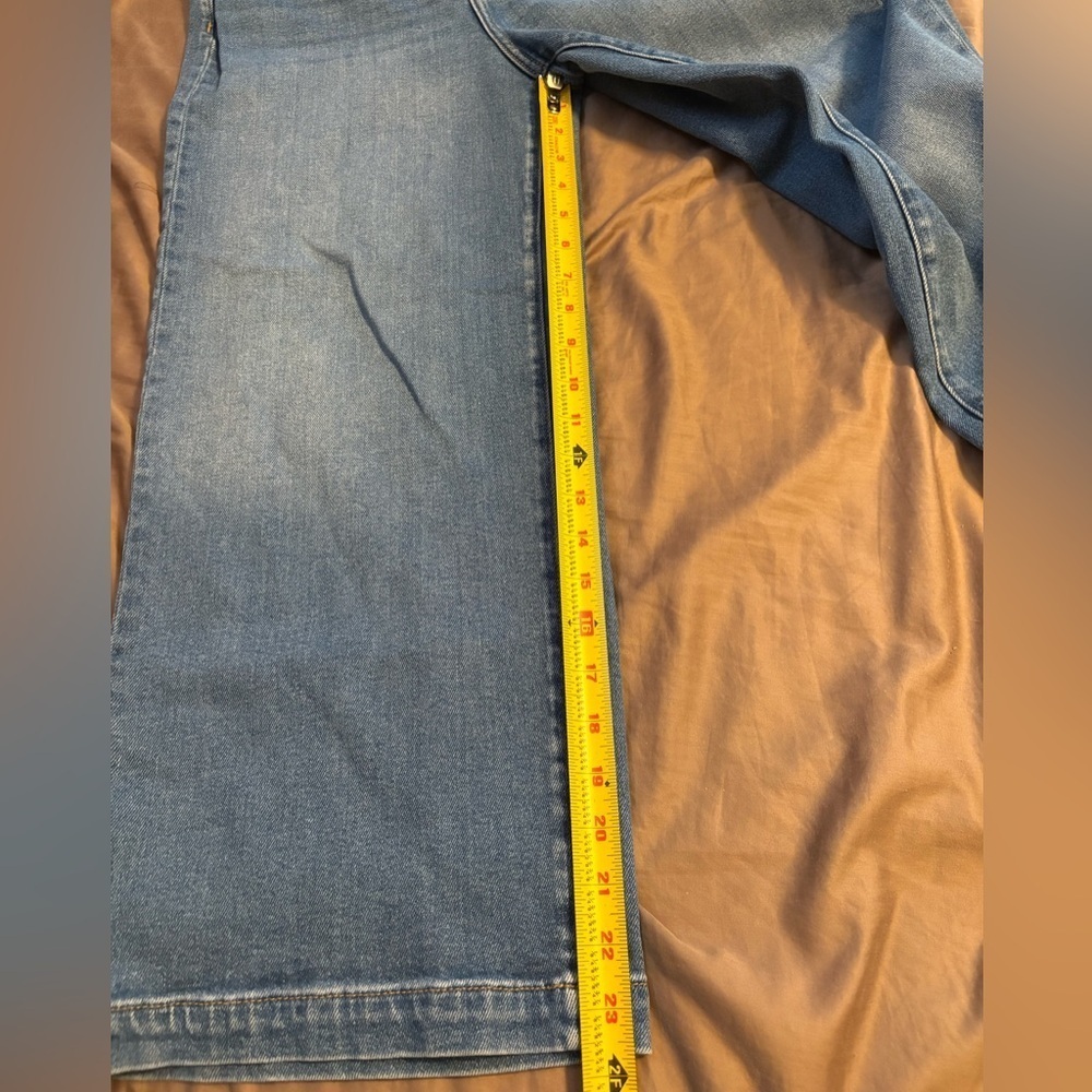 Universal Thread Blue Wide-Leg Jeans - Picture 6 of 8